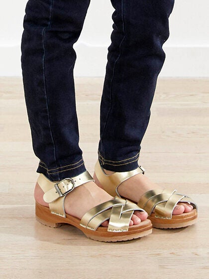 Hanna andersson sandals outlet