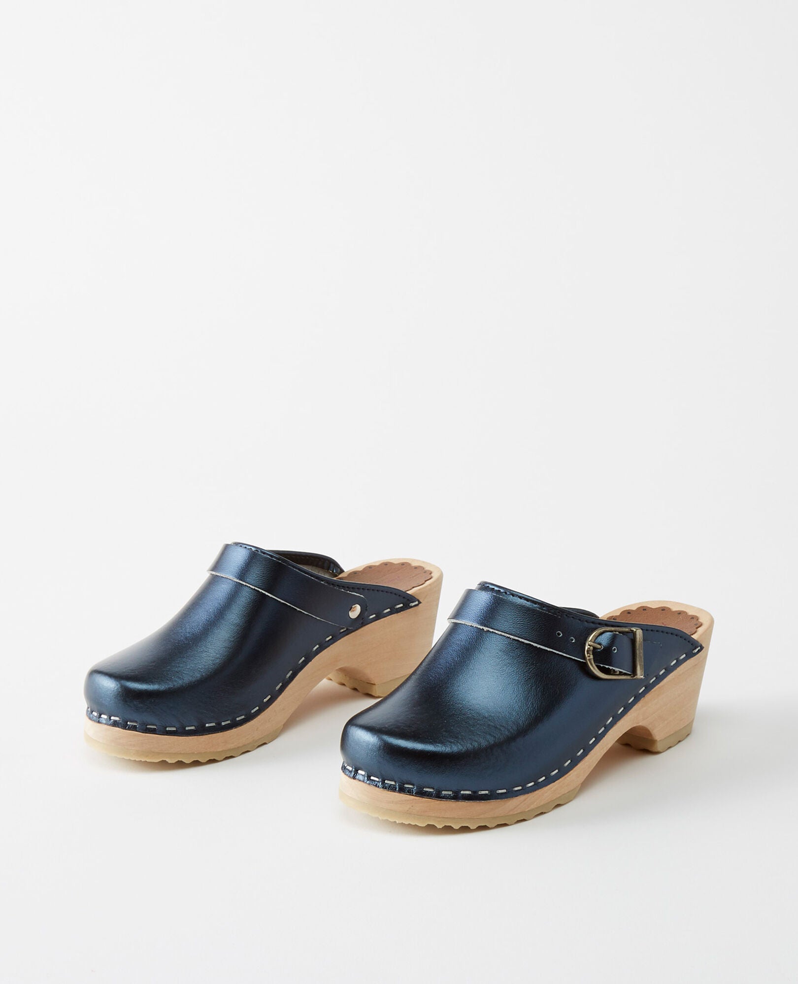 lined clog crocs