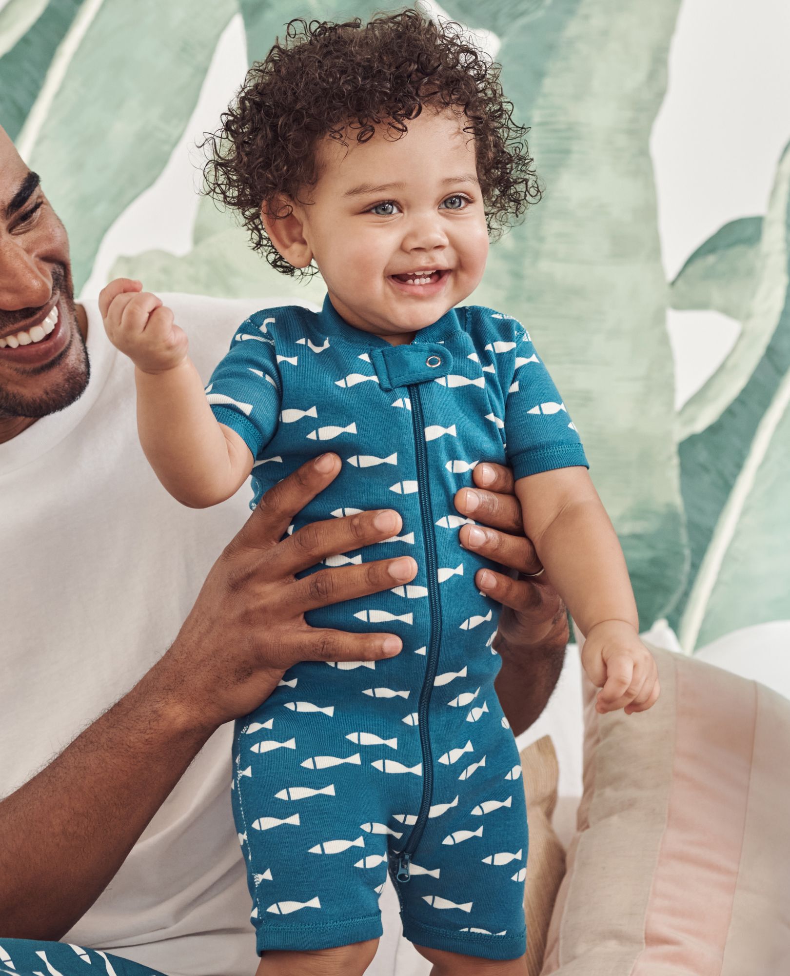 HannaJams™ Sleeper in School of Fish on Atlantic Blue - main