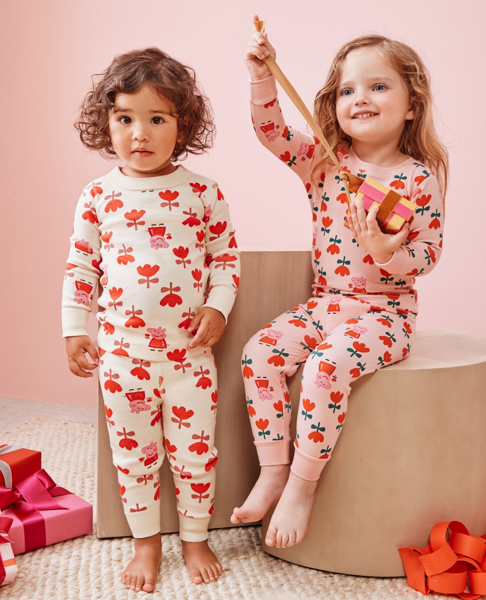 Peppa Pig HannaJams™ Pajama Set in Peppa Pig Big Tulips on Ecru - main