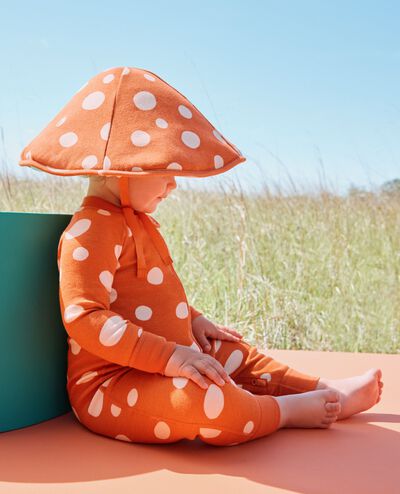 Halloween HannaJams™ Sleeper in Dots on Bisque - main