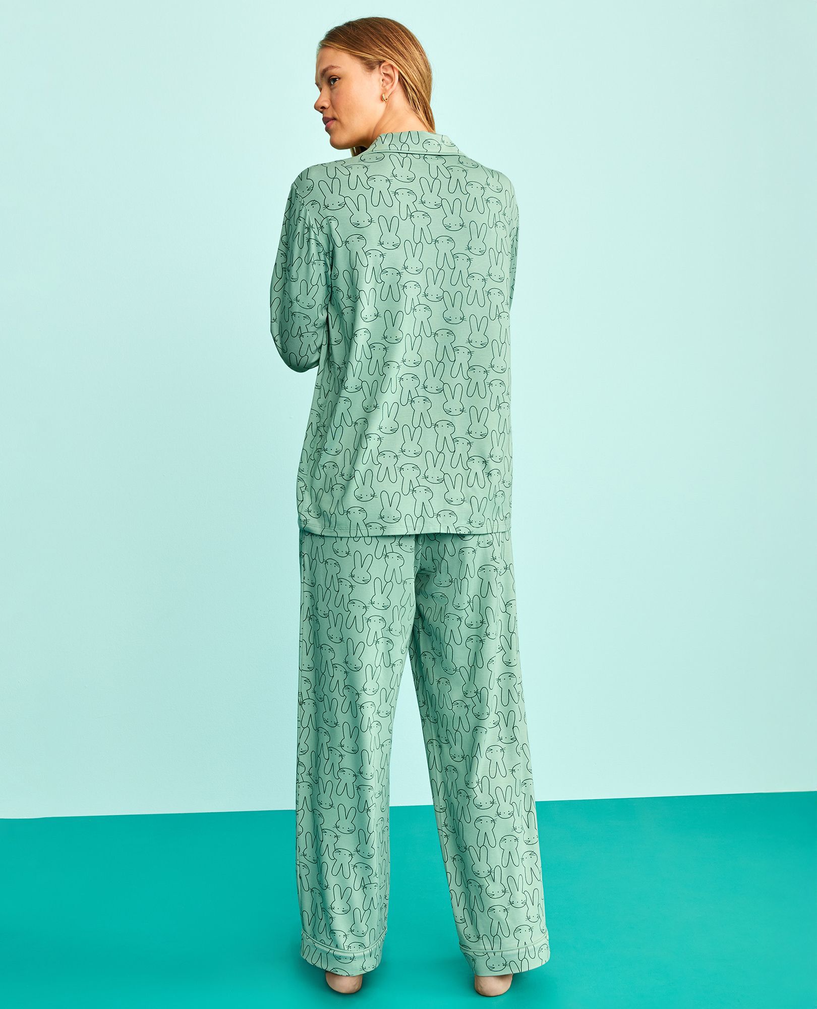 Women's Easter Long Sleeve HannaSoft™ Pajama Set in Easter Bunny on Jade - main