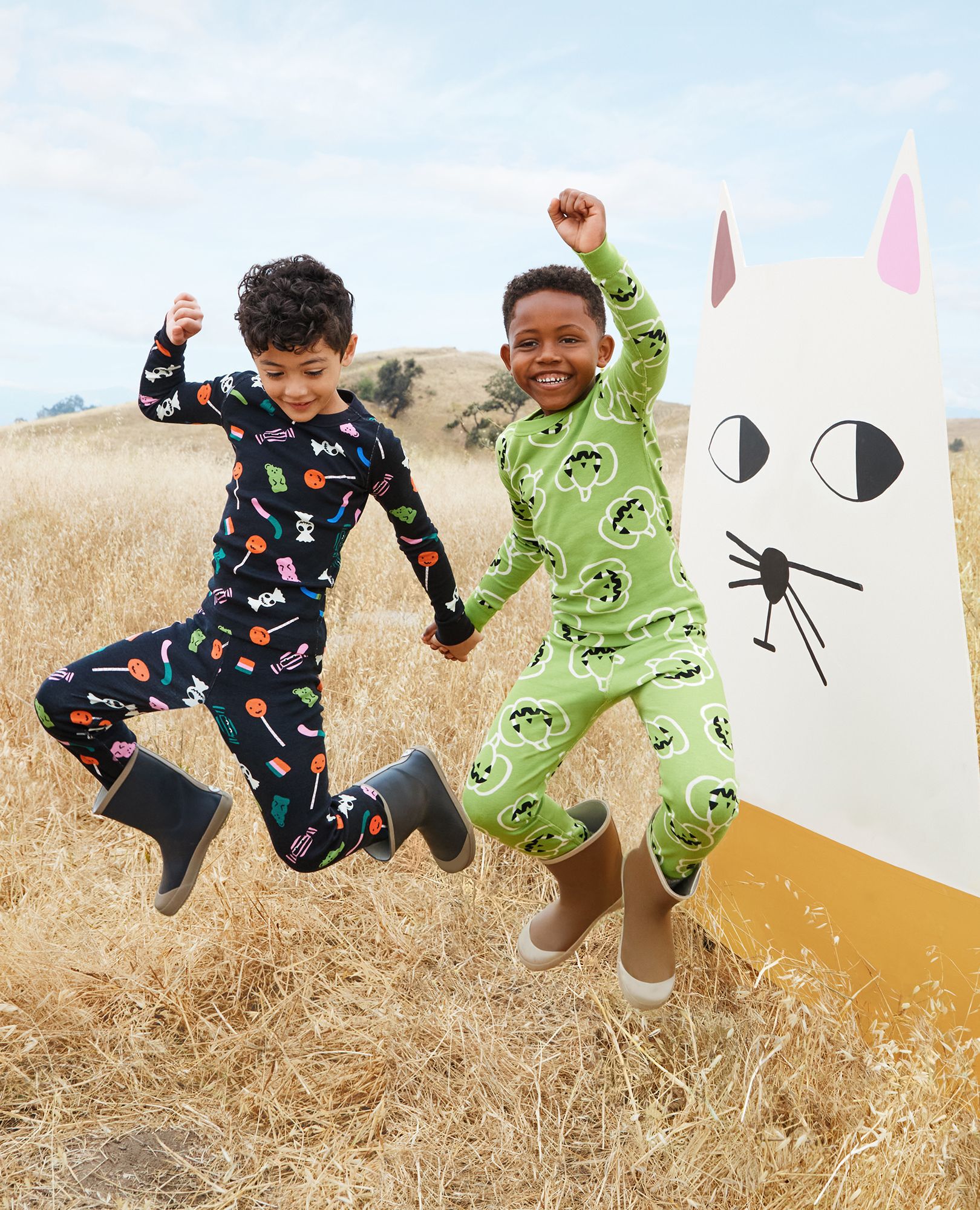 Halloween HannaJams™ Pajama Set in Jack-O-Lanterns on Granny Smith - main