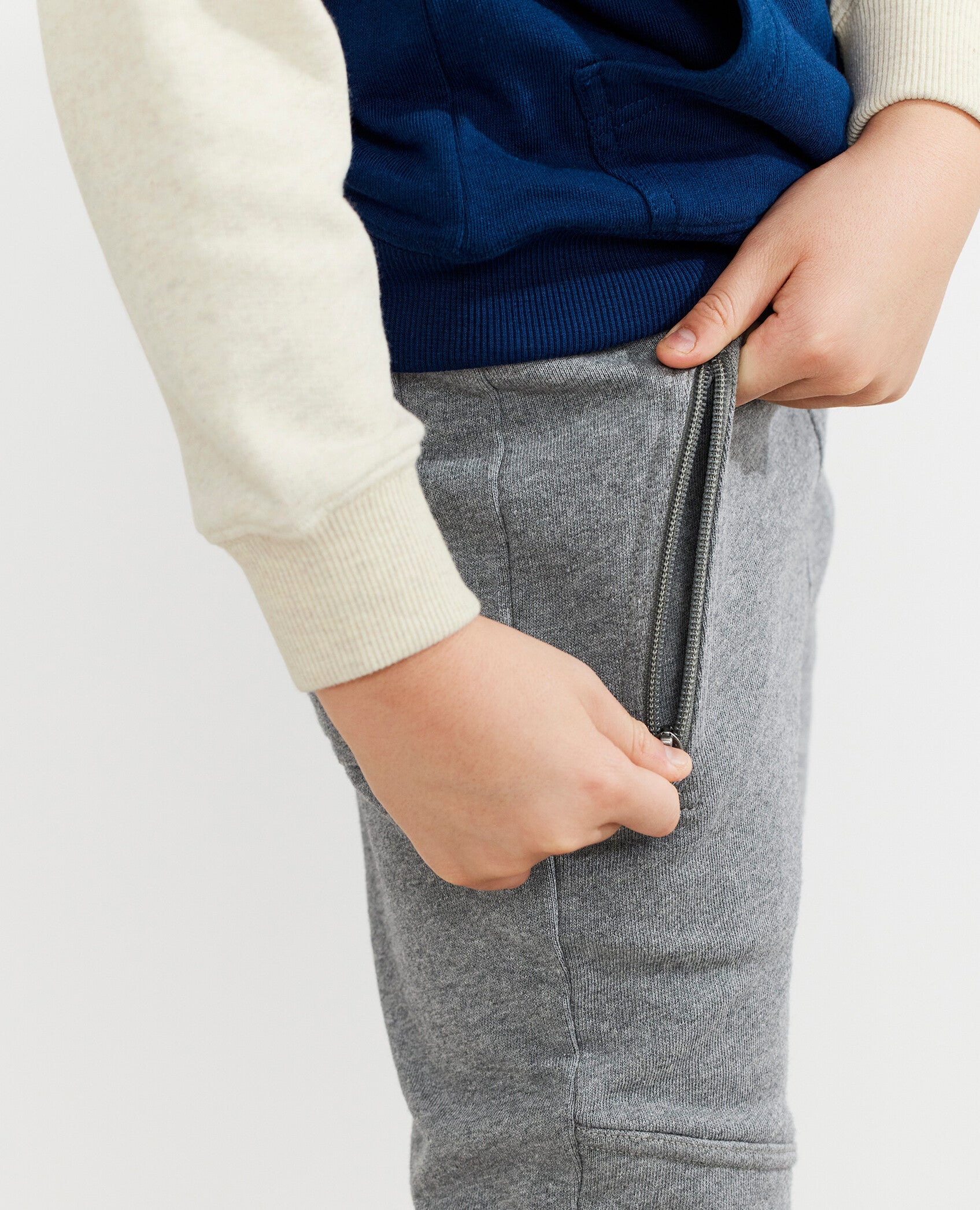 grey slim sweatpants