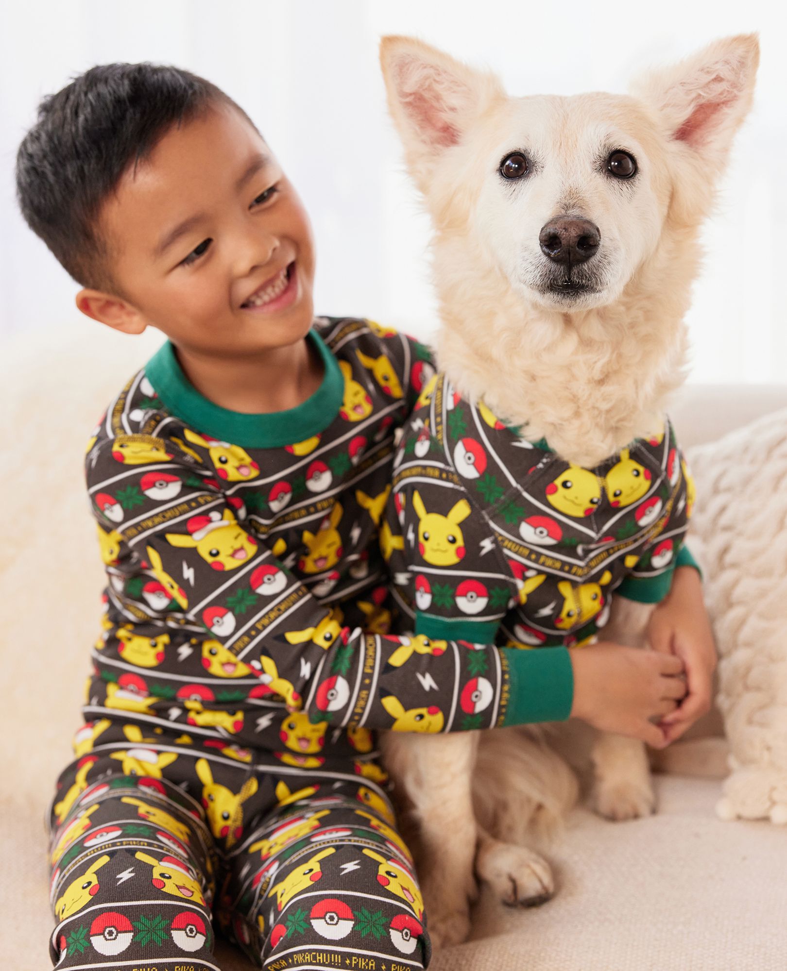 Pok mon Holiday Long John Pajama Set
