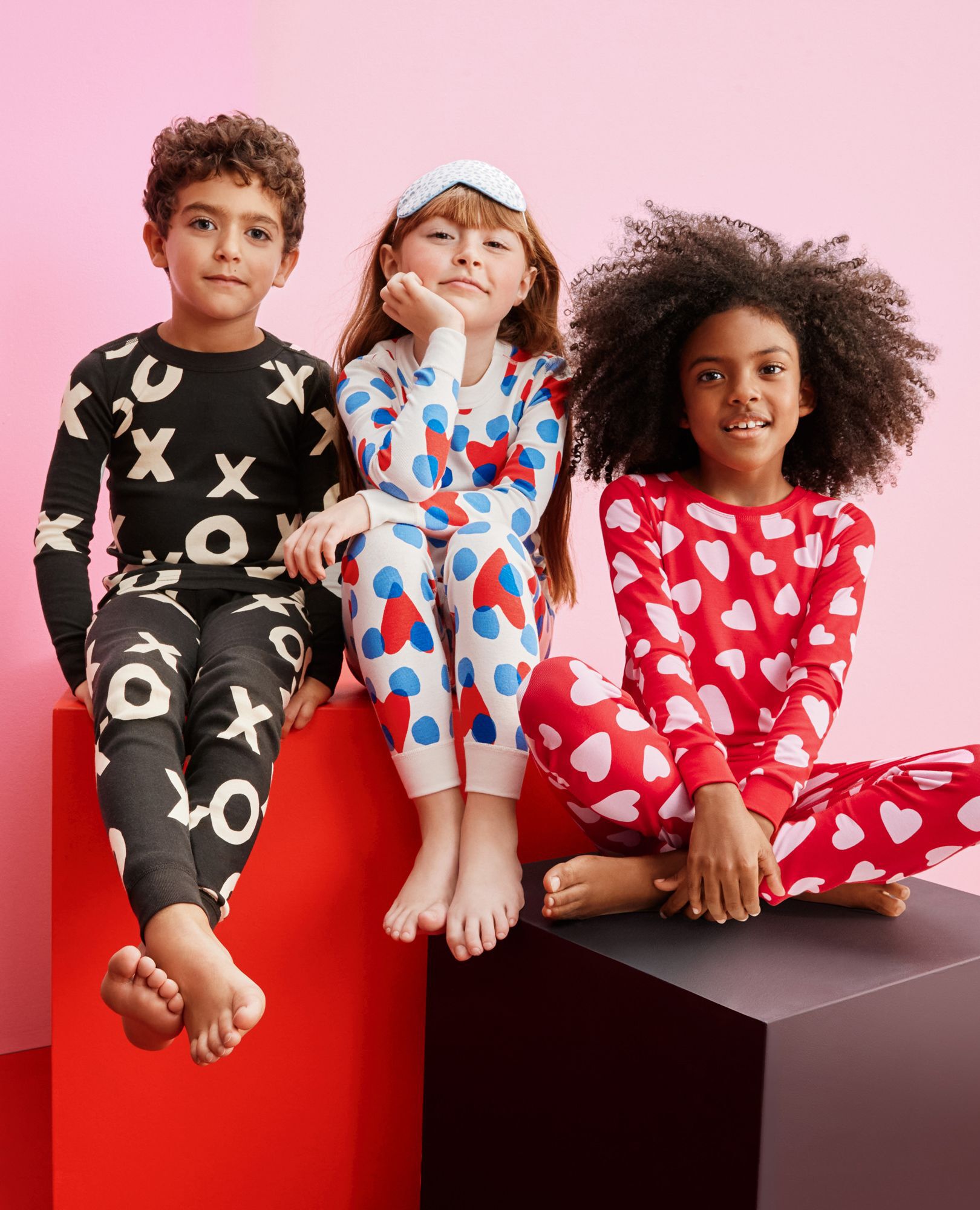 HannaJams™ Pajama Set in Hugs and Kisses - main