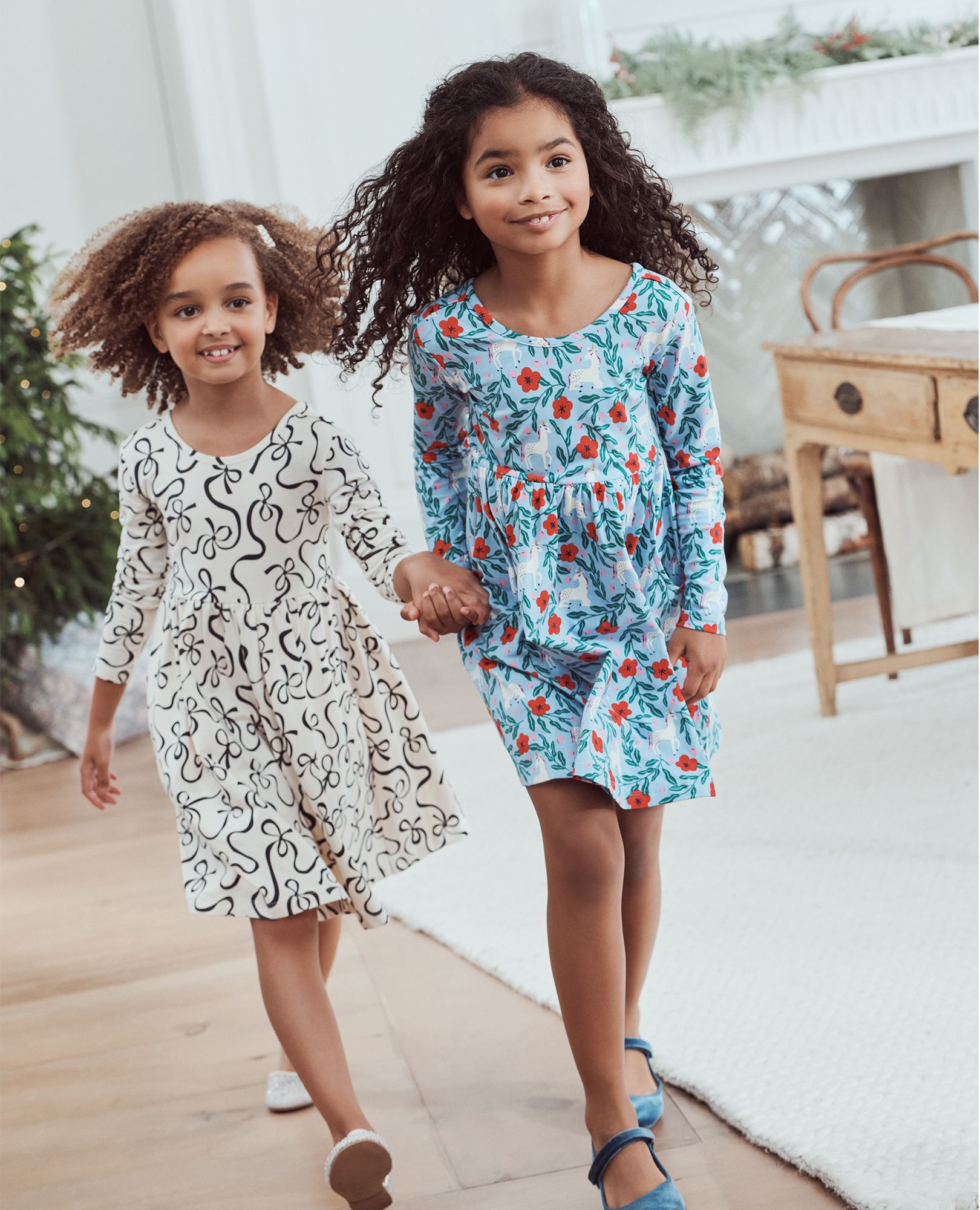 Peek A Bow Holiday Long Sleeve Skater Dress with Pockets Little Girls Size 6 7 by Hanna Andersson