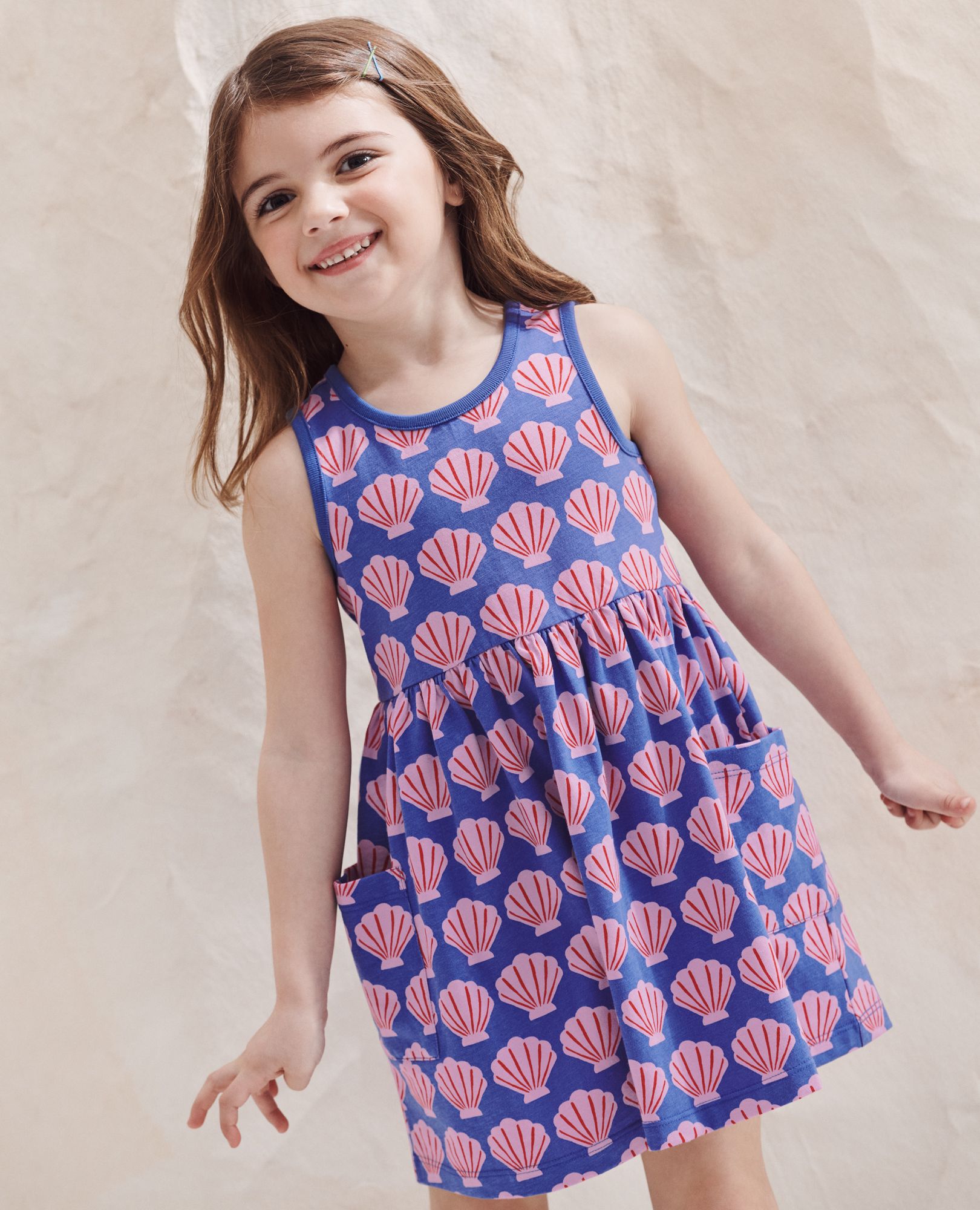 Sleeveless dress with pockets top