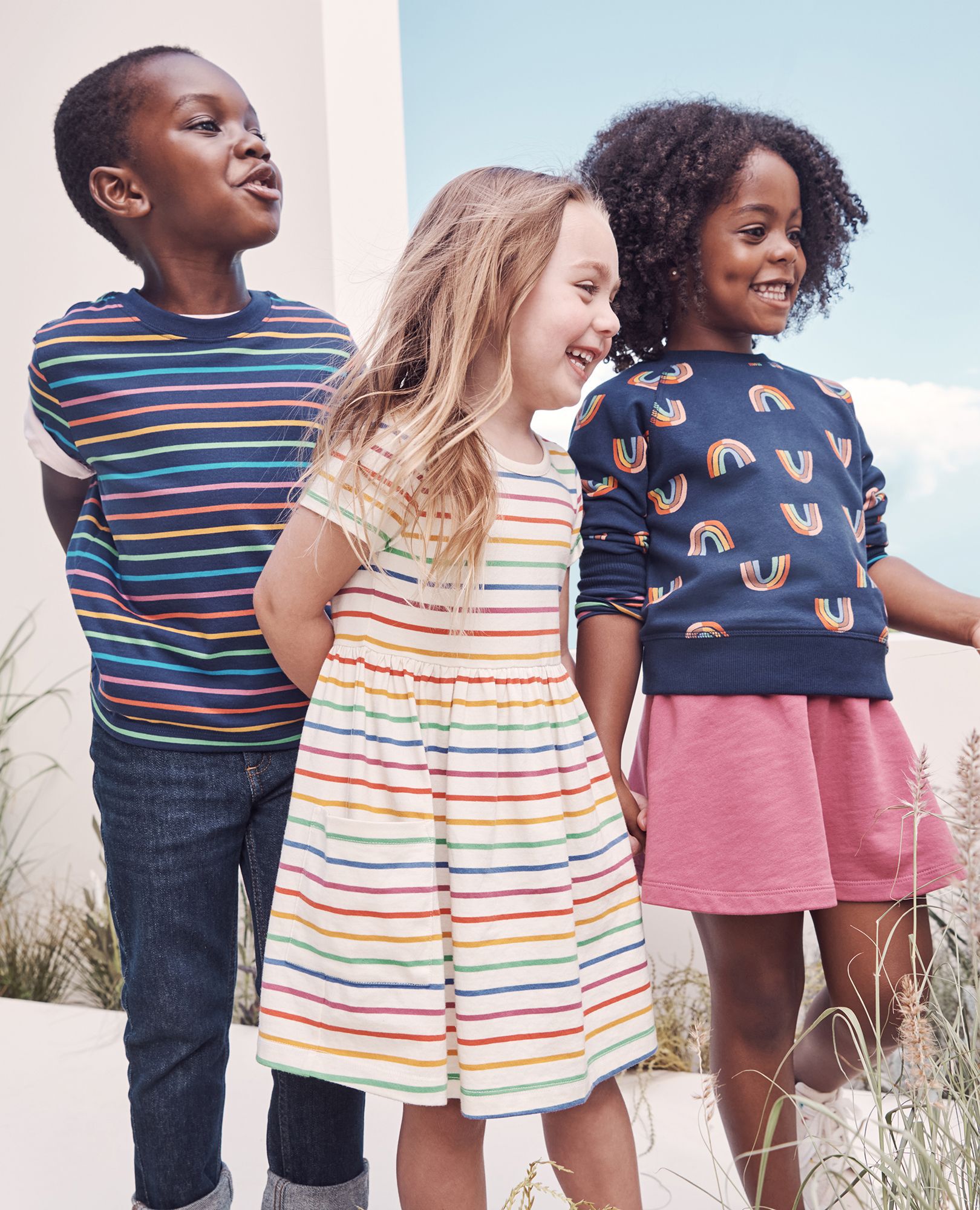 Kids store rainbow sweatshirt