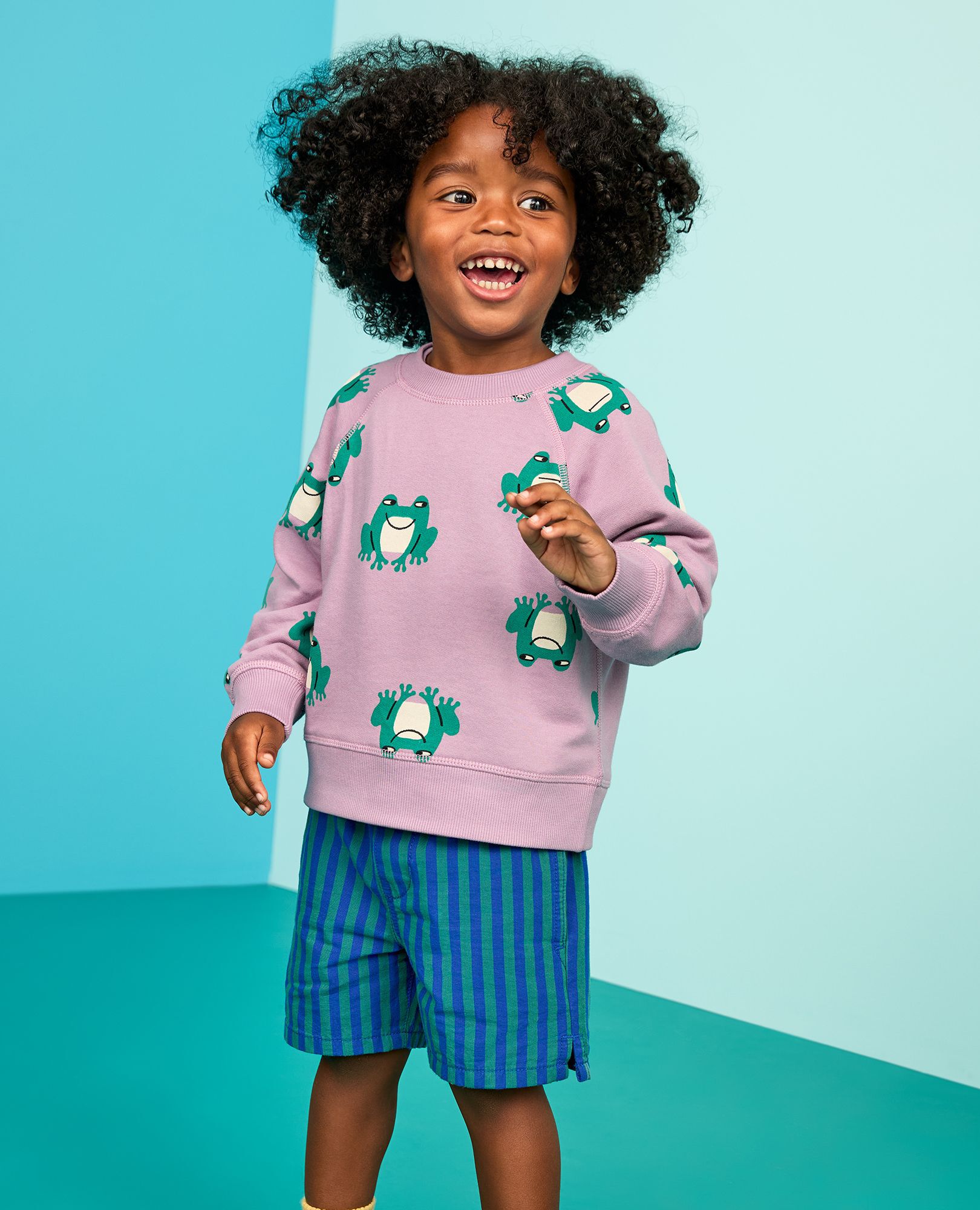 Canvas Chino Shorts in Happy Blue/Bottle Green - main