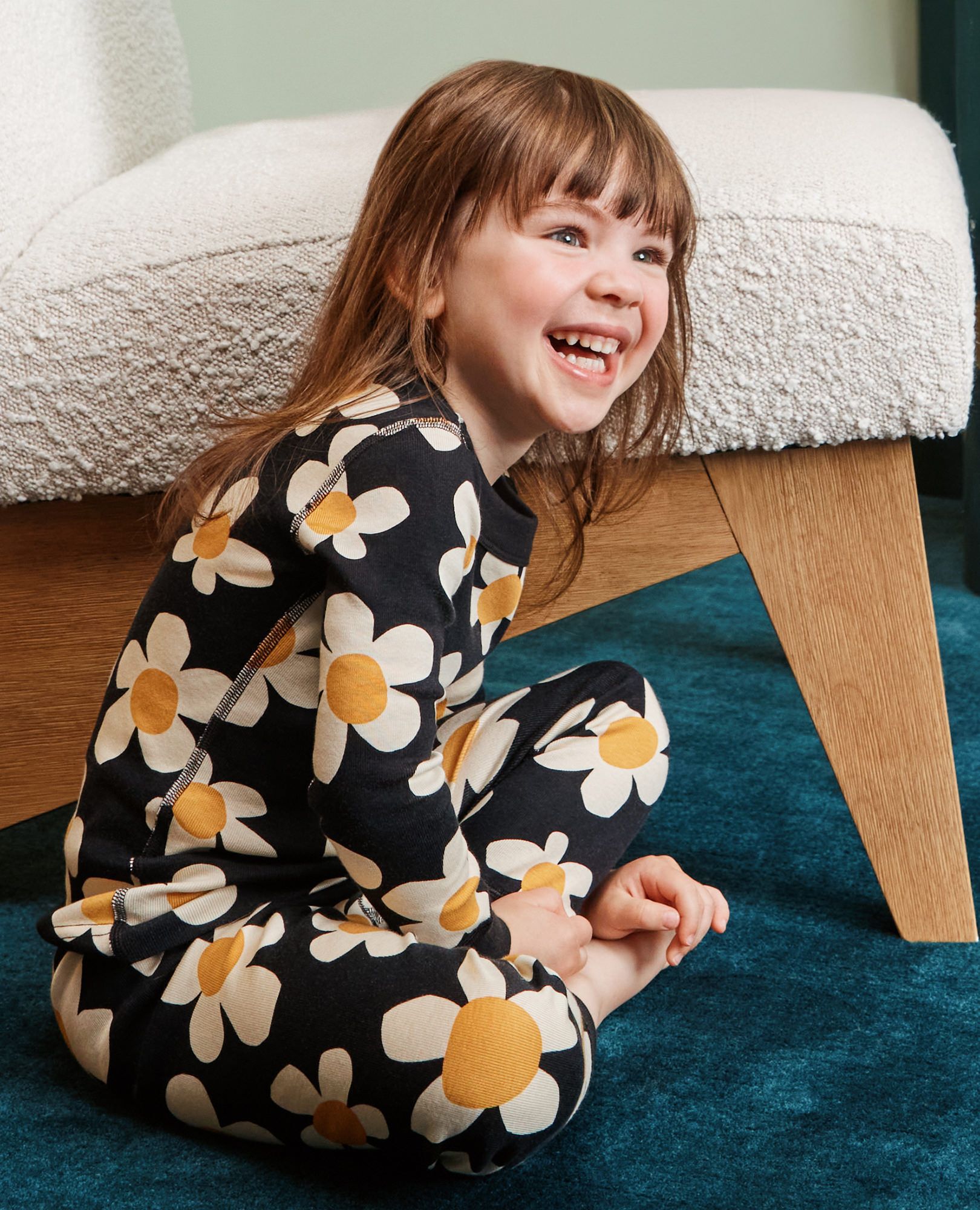 HannaJams™ Pajama Set in Daisy on Black - main