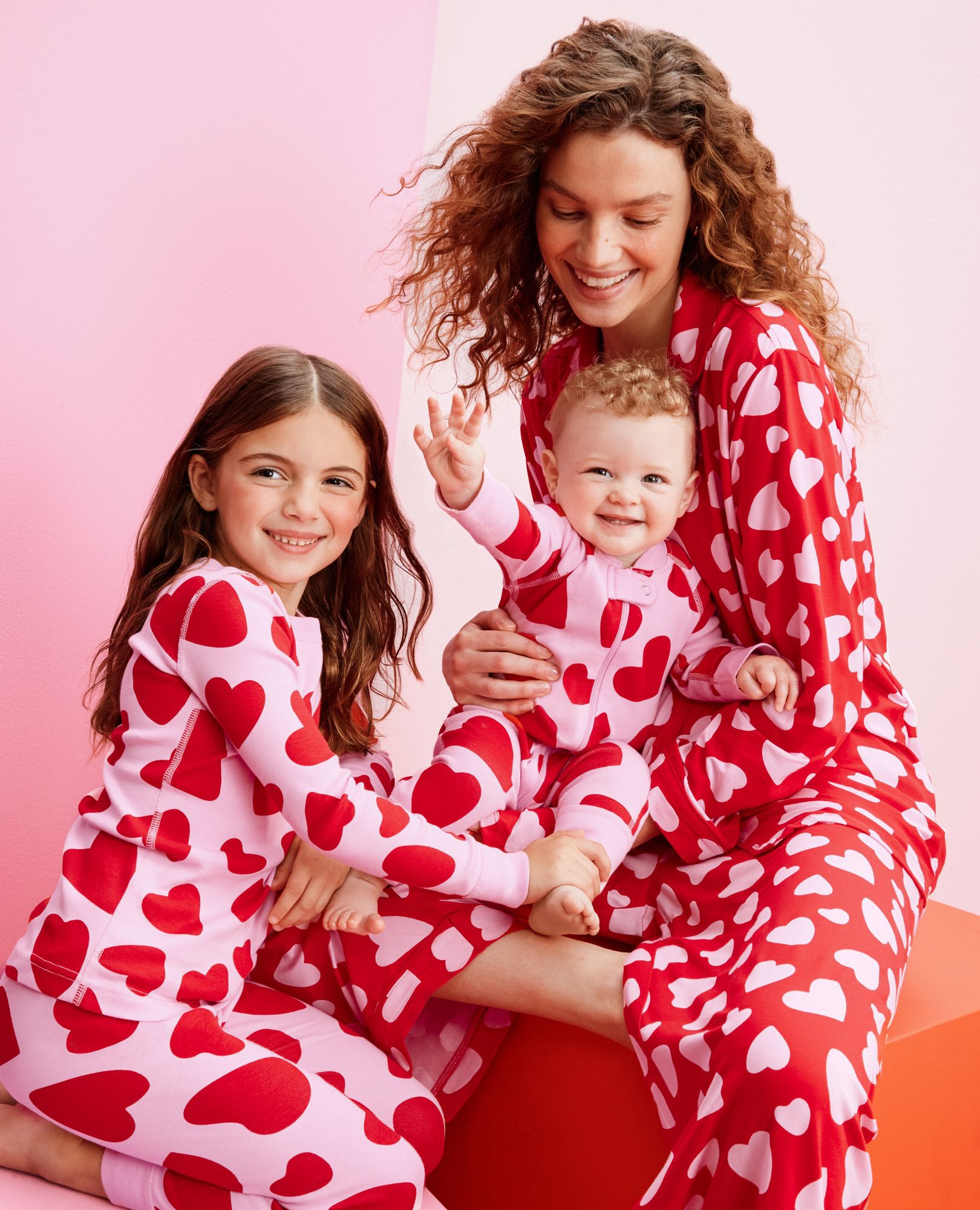 HannaJams™ Sleeper in Artful Hearts on Pink - main