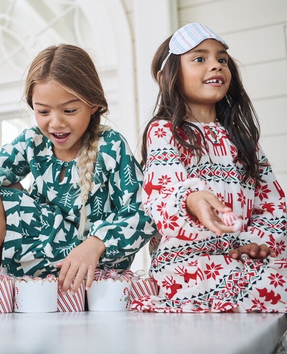 Girls' Dear Deer Kids Holiday Flannel Nightgown in 100% Recycled Poly - Size Little Kids 6-7 by Hanna Andersson