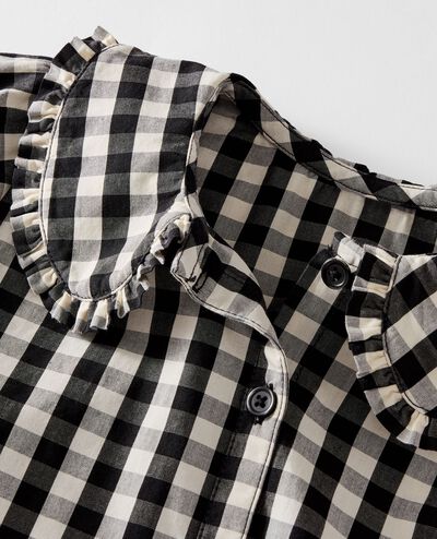 Poplin Collared Button Up Shirt in Black/Ecru Gingham - main