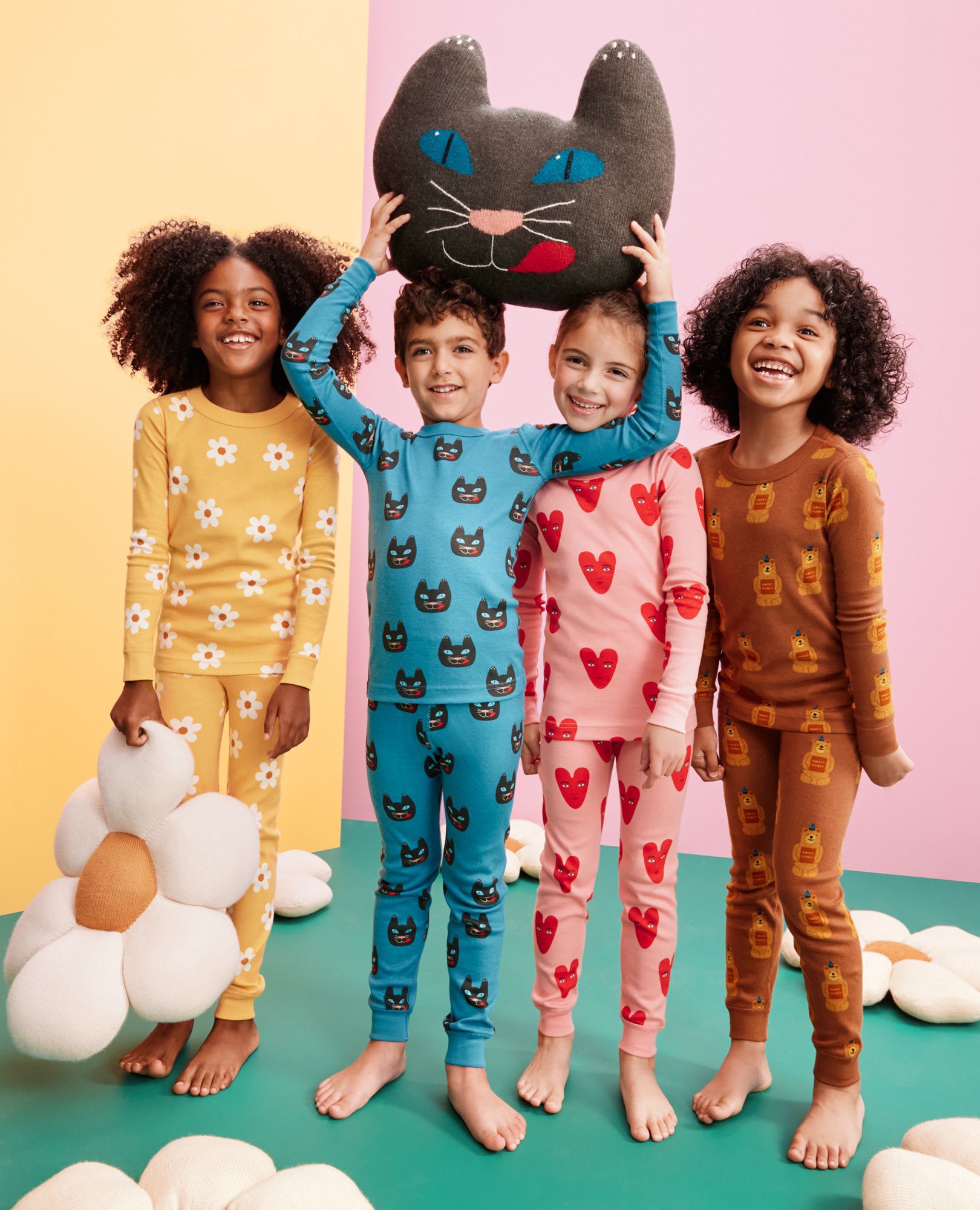 Oeuf HannaJams™ Pajama Set in Flowers - main