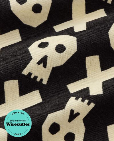 S KU Halloween LJ in Skulls on Black - main