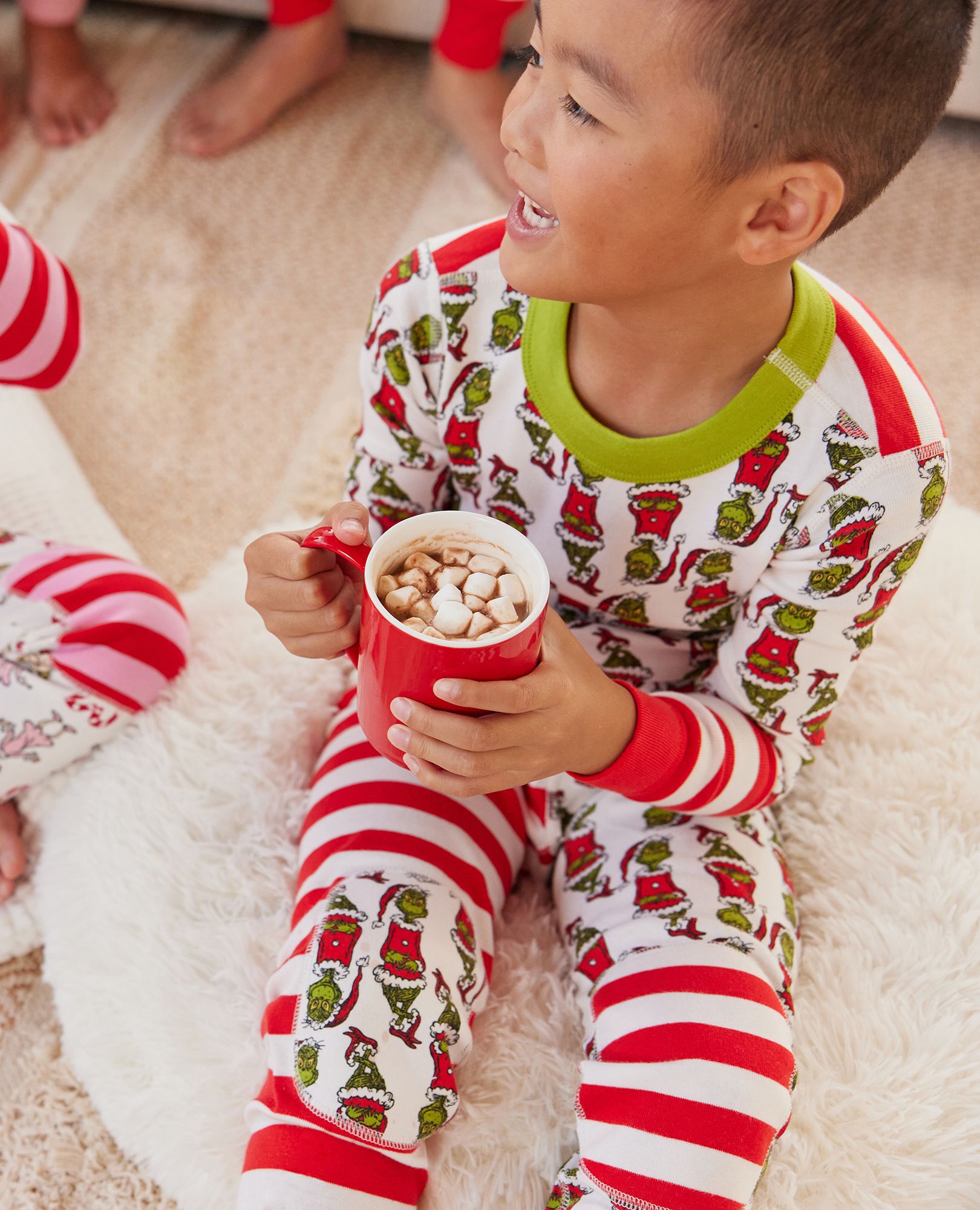 Illumination grinch online pajamas