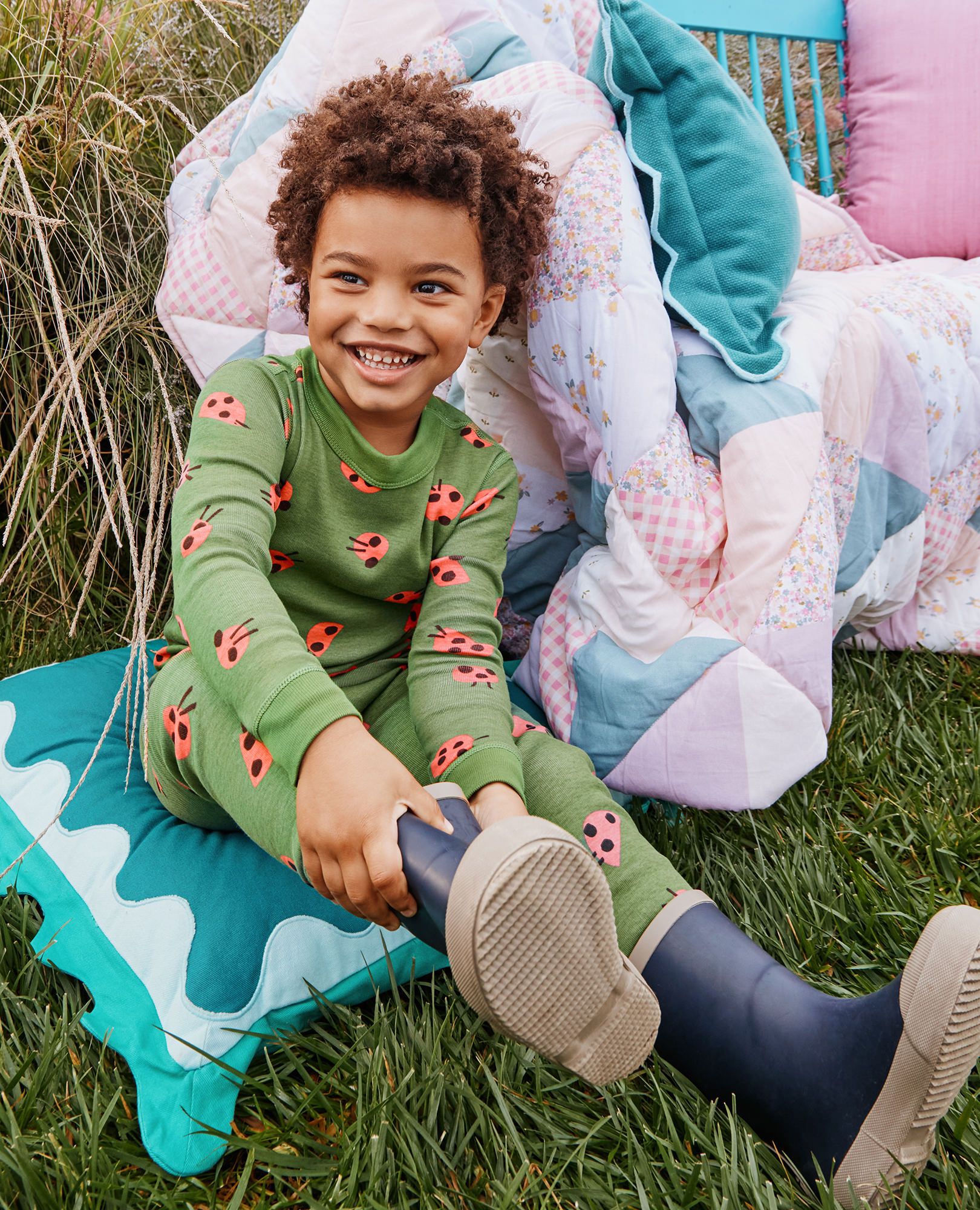 HannaJams™ Pajama Set in Lucky Ladybugs - main