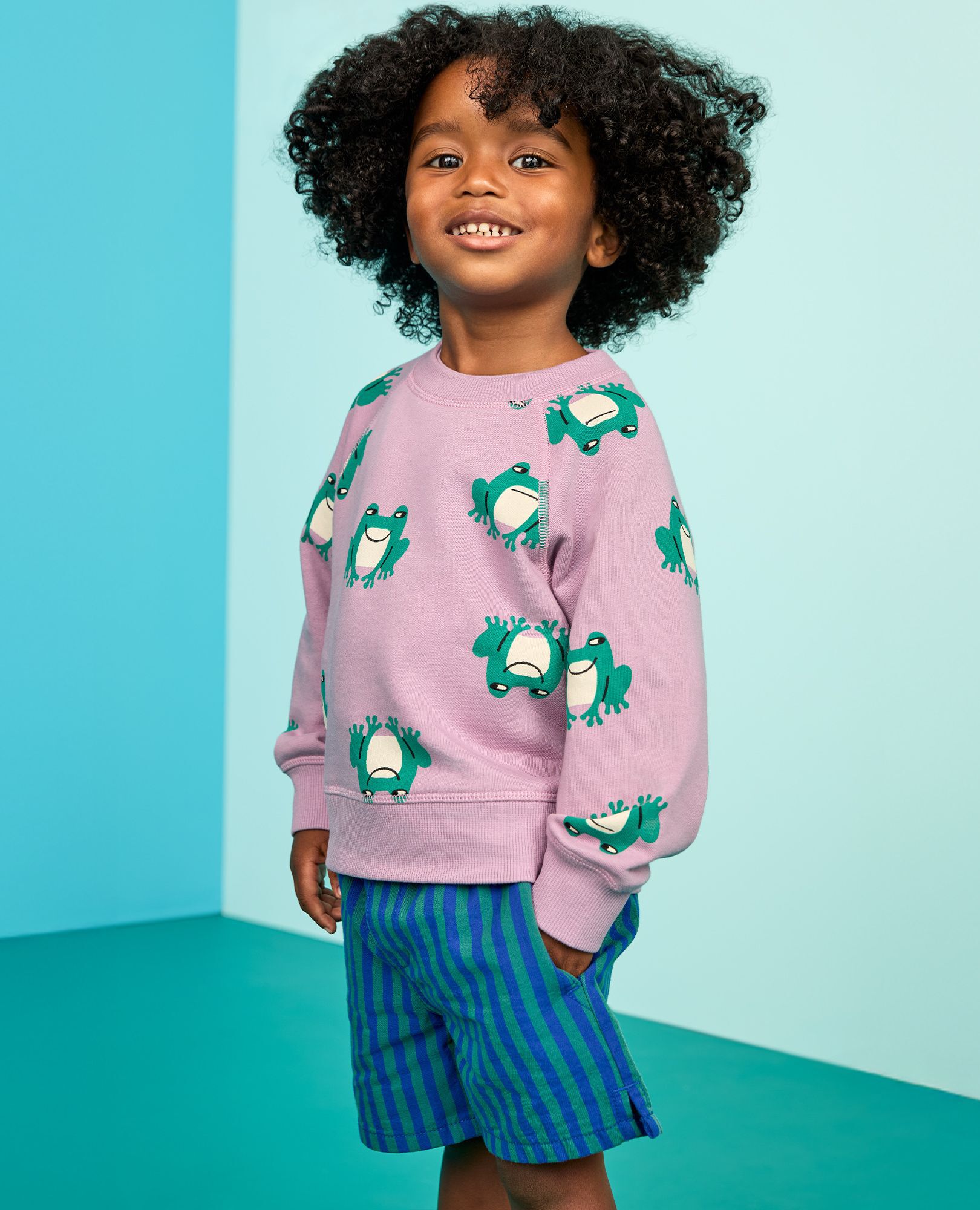 Canvas Chino Shorts in Happy Blue/Bottle Green - main