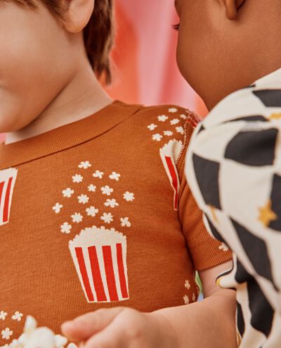 HannaJams™ Pajama Set in Popcorn on Dogwood - main