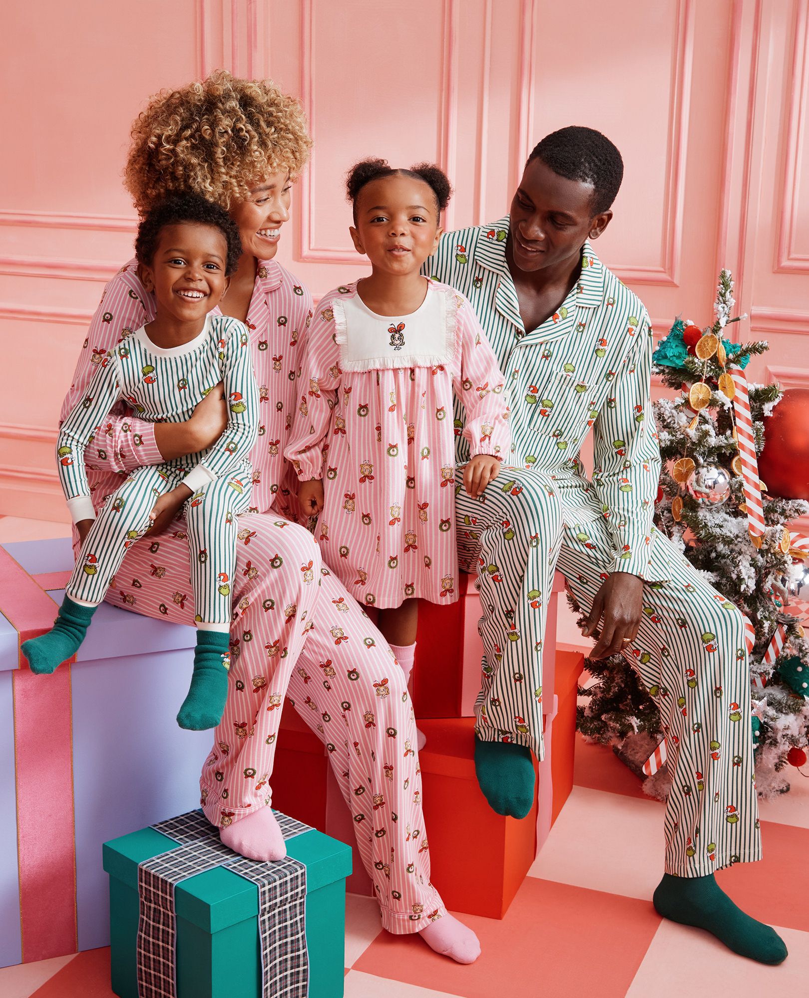 Adult Dr. Seuss Grinch Long Sleeve HannaSoft™ Pajama Set in Grinch Stripes - main