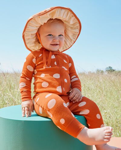 Halloween HannaJams™ Sleeper in Dots on Bisque - main