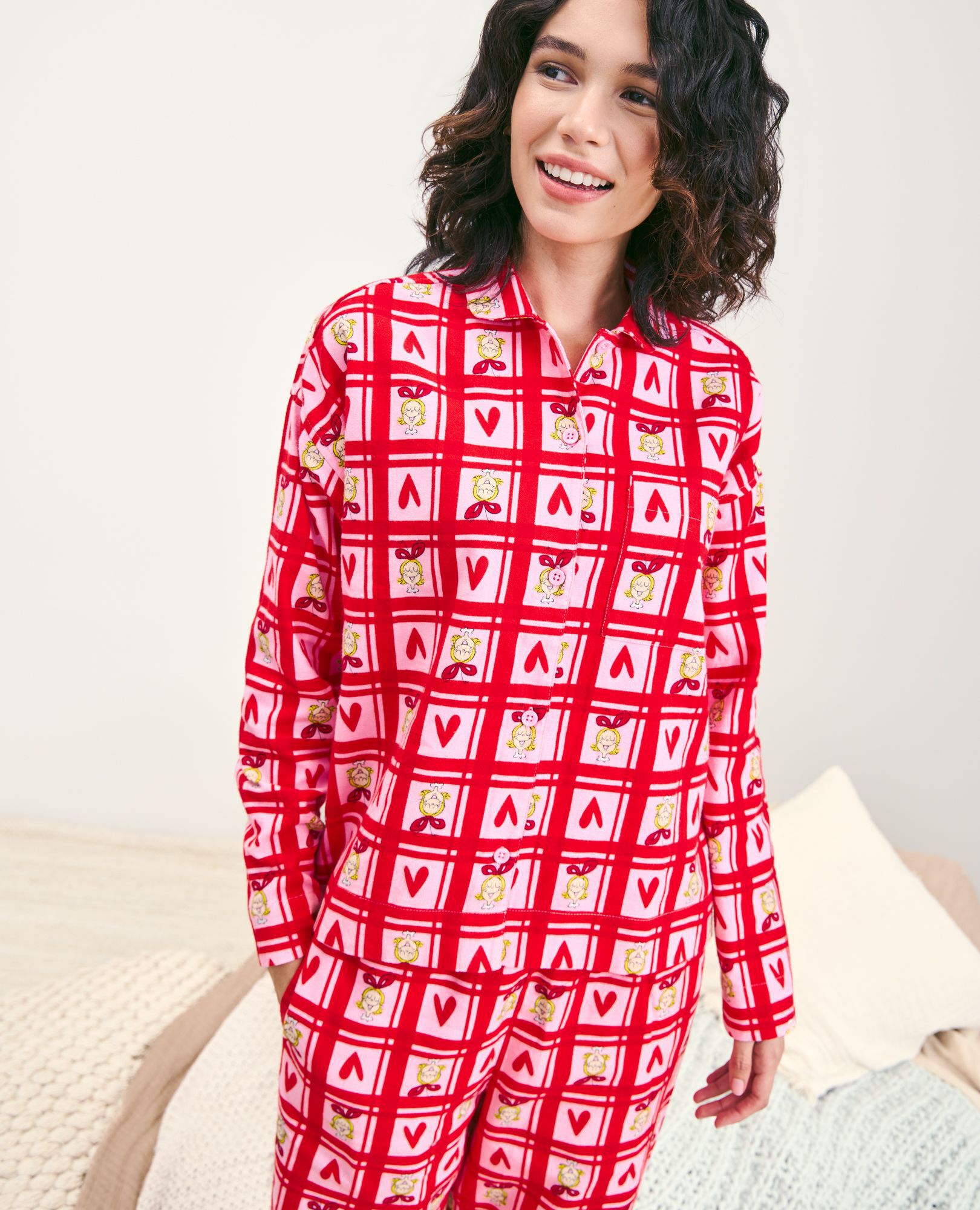 Women s Dr. Seuss Grinch Flannel Pajama Set