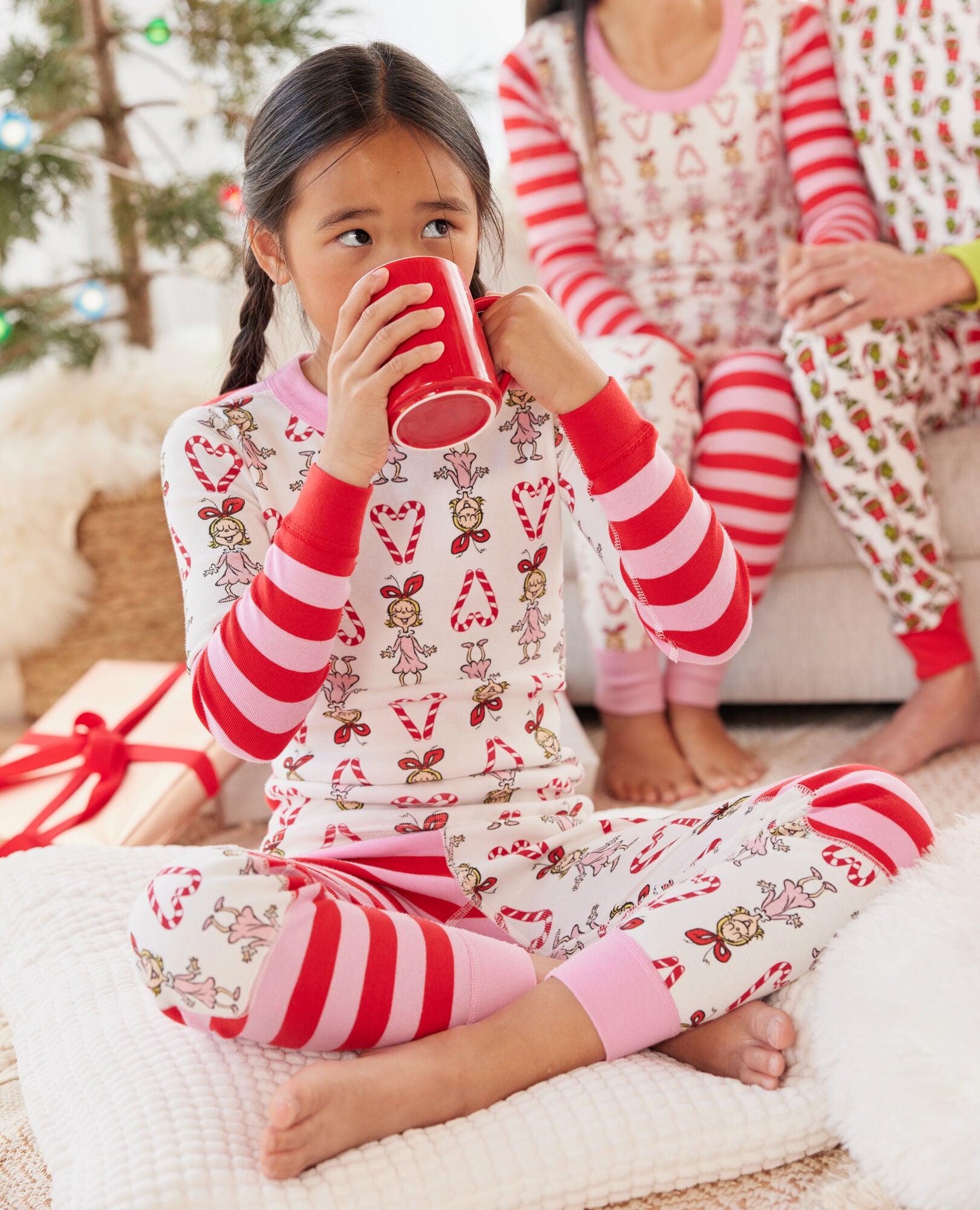 Grinch christmas online pjs family
