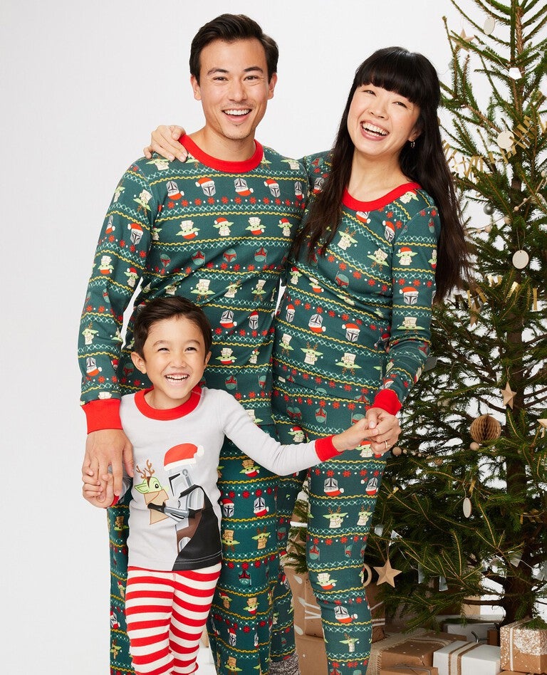 STAR WARS™: The Mandalorian Adult Unisex Long John Pajama Top in Star Wars Bounty-Ful - main