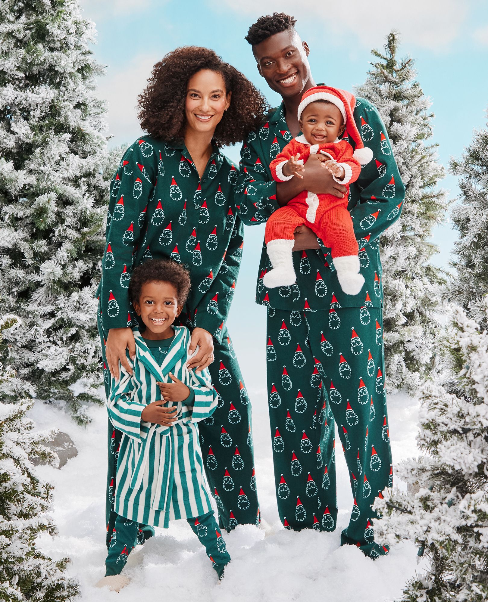 Holiday Fleece Robe in Fir Tree/Ecru - main