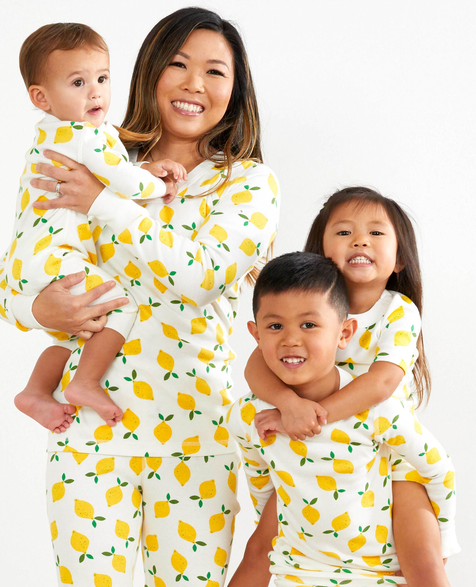 Hanna andersson outlet lemon pajamas