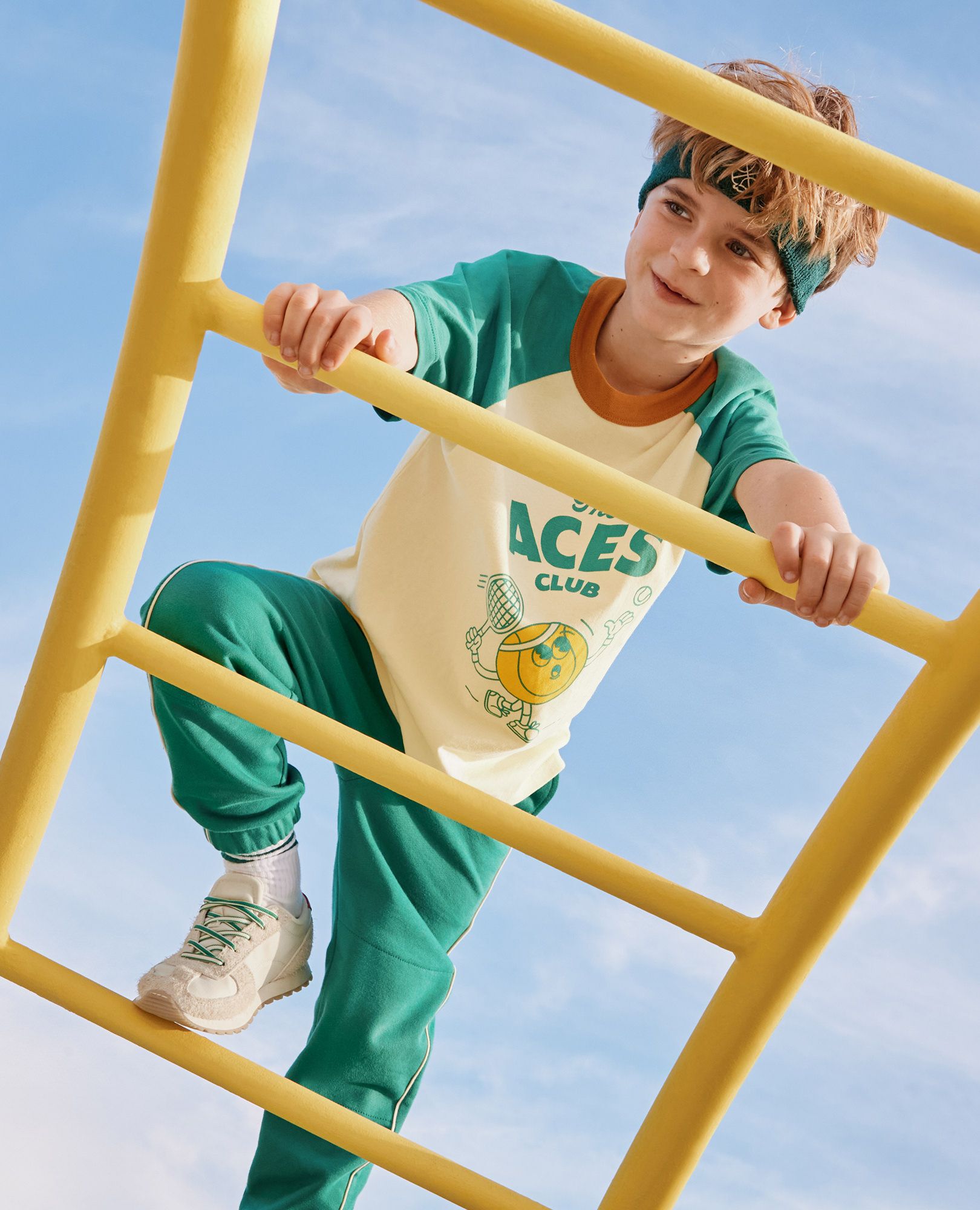 Raglan Sleeve Graphic T-Shirt in The Aces Club - main