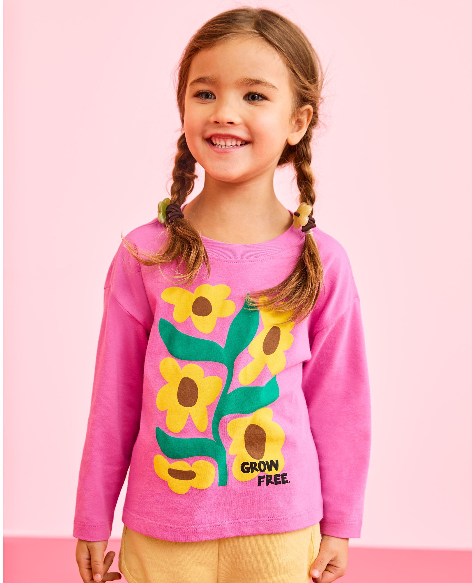 Long Sleeve Relaxed Fit Graphic T-Shirt in Grow Free - main