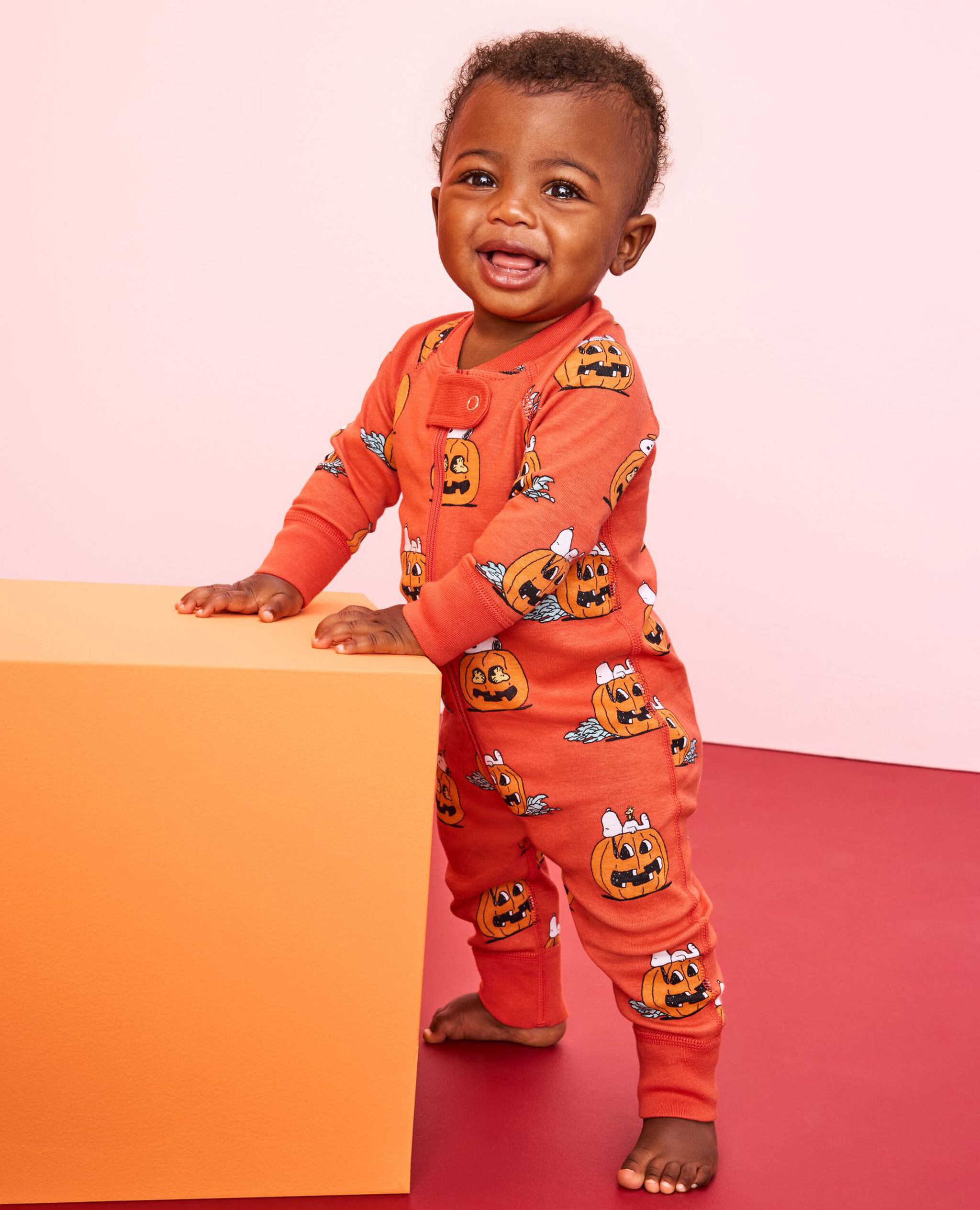 Peanuts Halloween HannaJams™ Sleeper in Pumpkin Snoopy - main