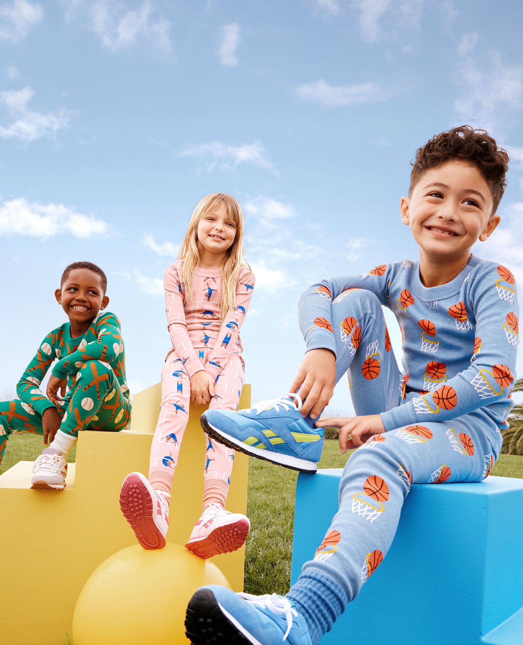 HannaJams™ Pajama Set in Slam Dunk on Blue - main