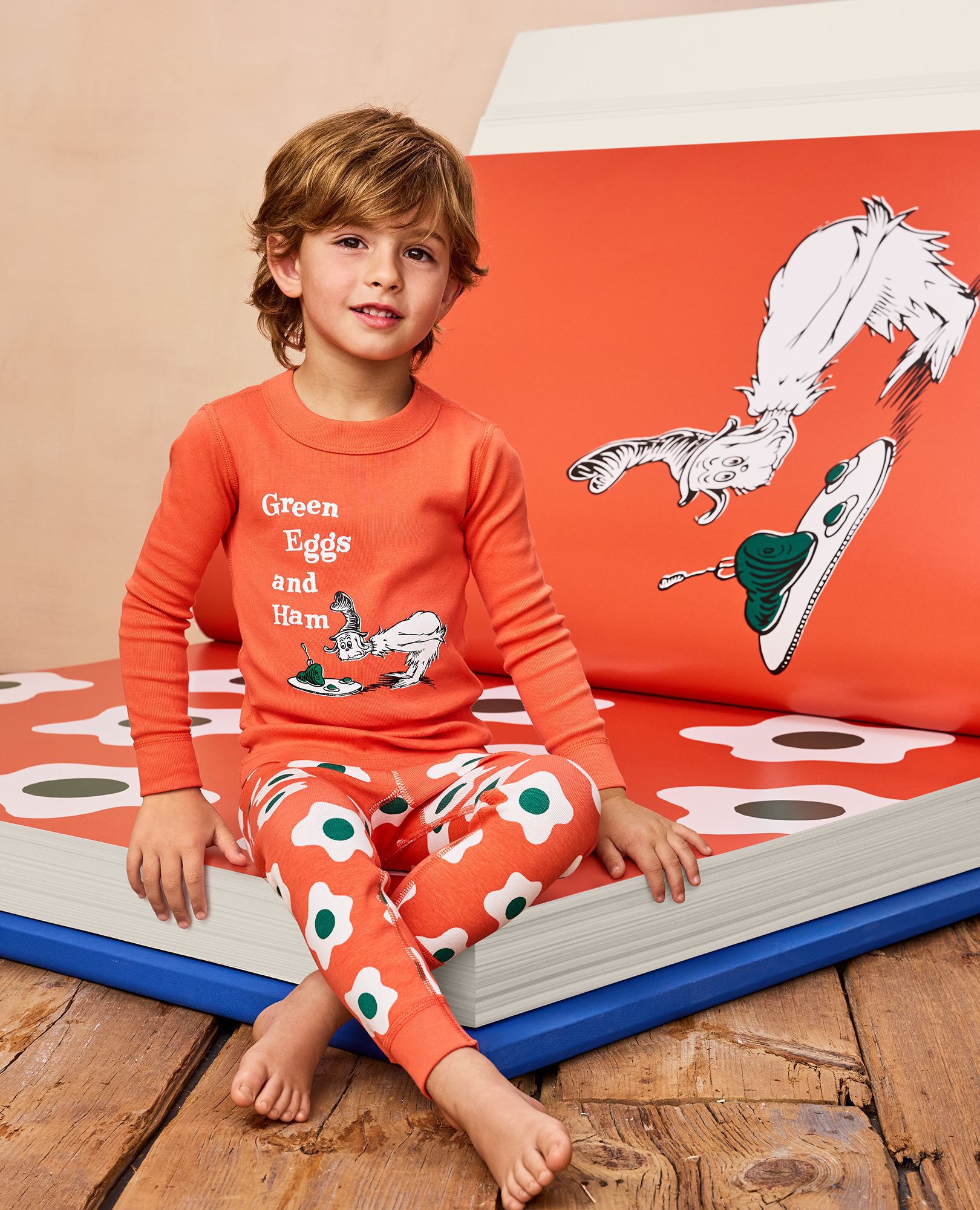 Dr. Seuss HannaJams™ Pajama Set in Green Eggs and Ham - main
