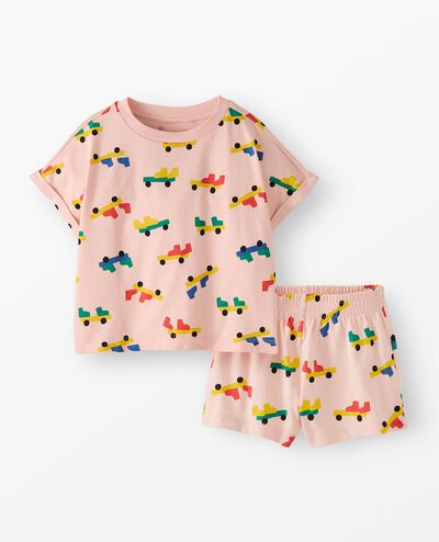 T-Shirt & Shorts Set in Skateboarding on Pink - main