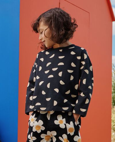 Bracelet Sleeve T-Shirt in Half Moons on Black - main