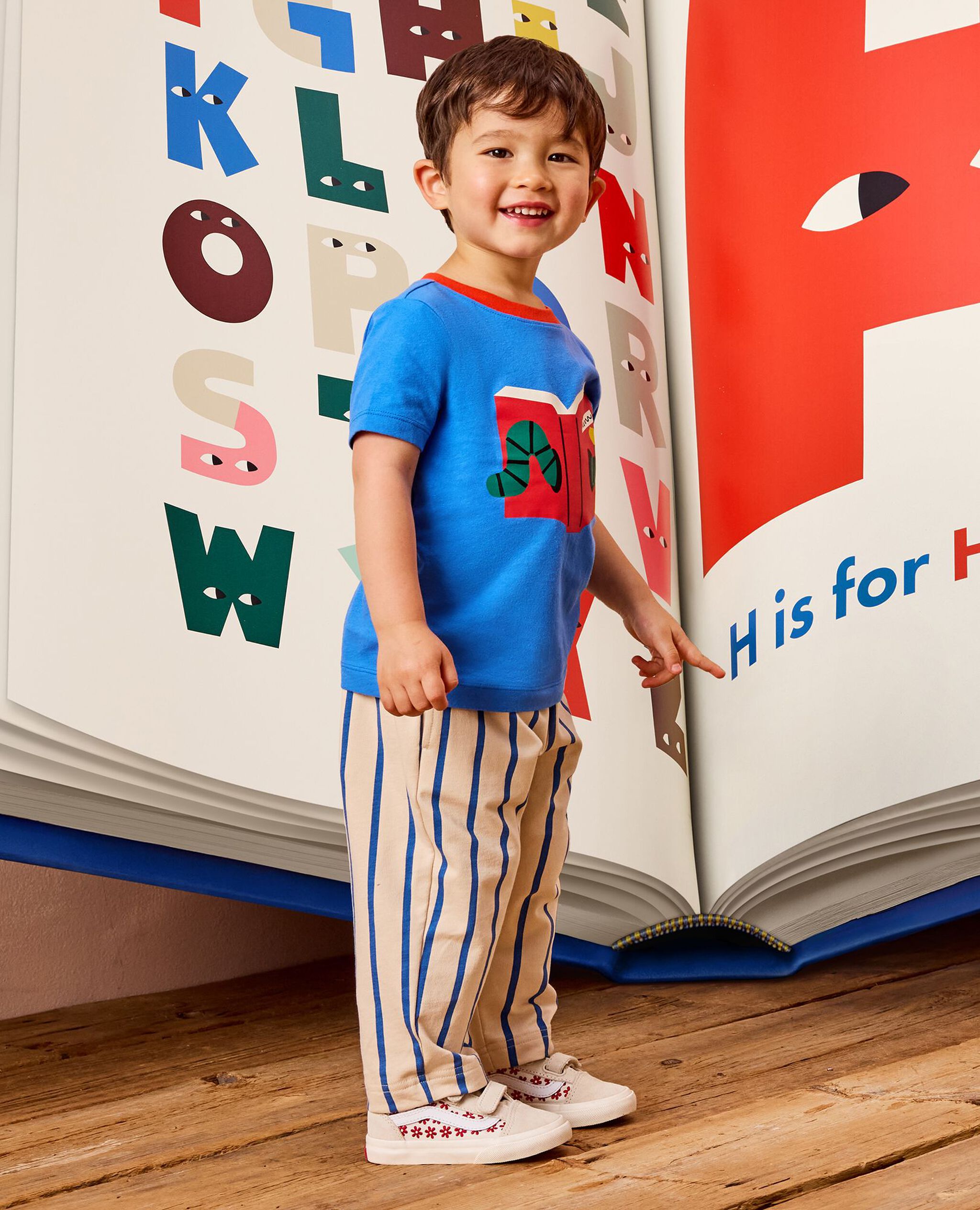 Classic Fit Graphic T-Shirt in Bookworm on Bluest Sky - main