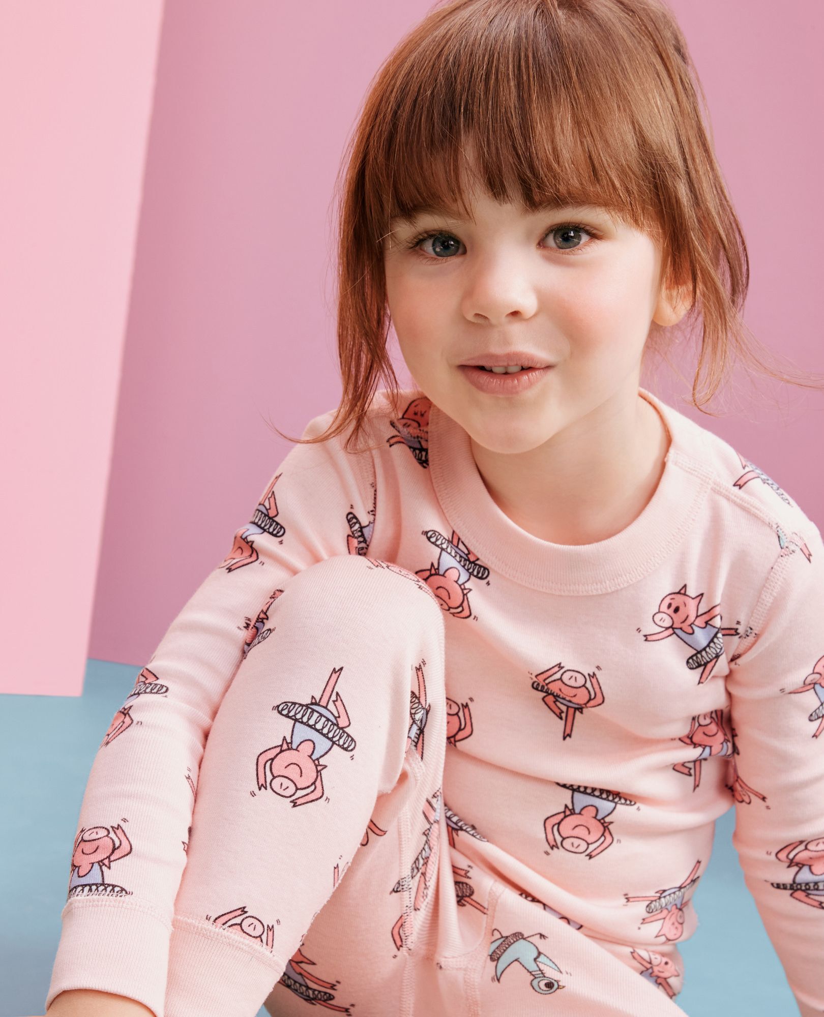 Elephant & Piggie HannaJams™ Pajama Set in Hidden Pigeon - Piggie Ballet - main