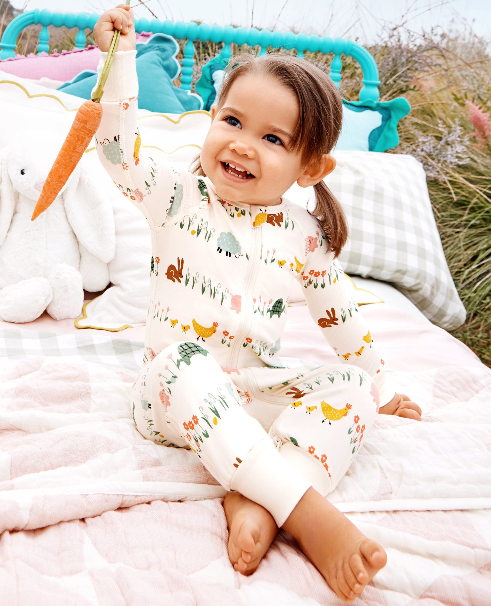 HannaSoft™ Stretch Sleeper in Springtime Critters - main