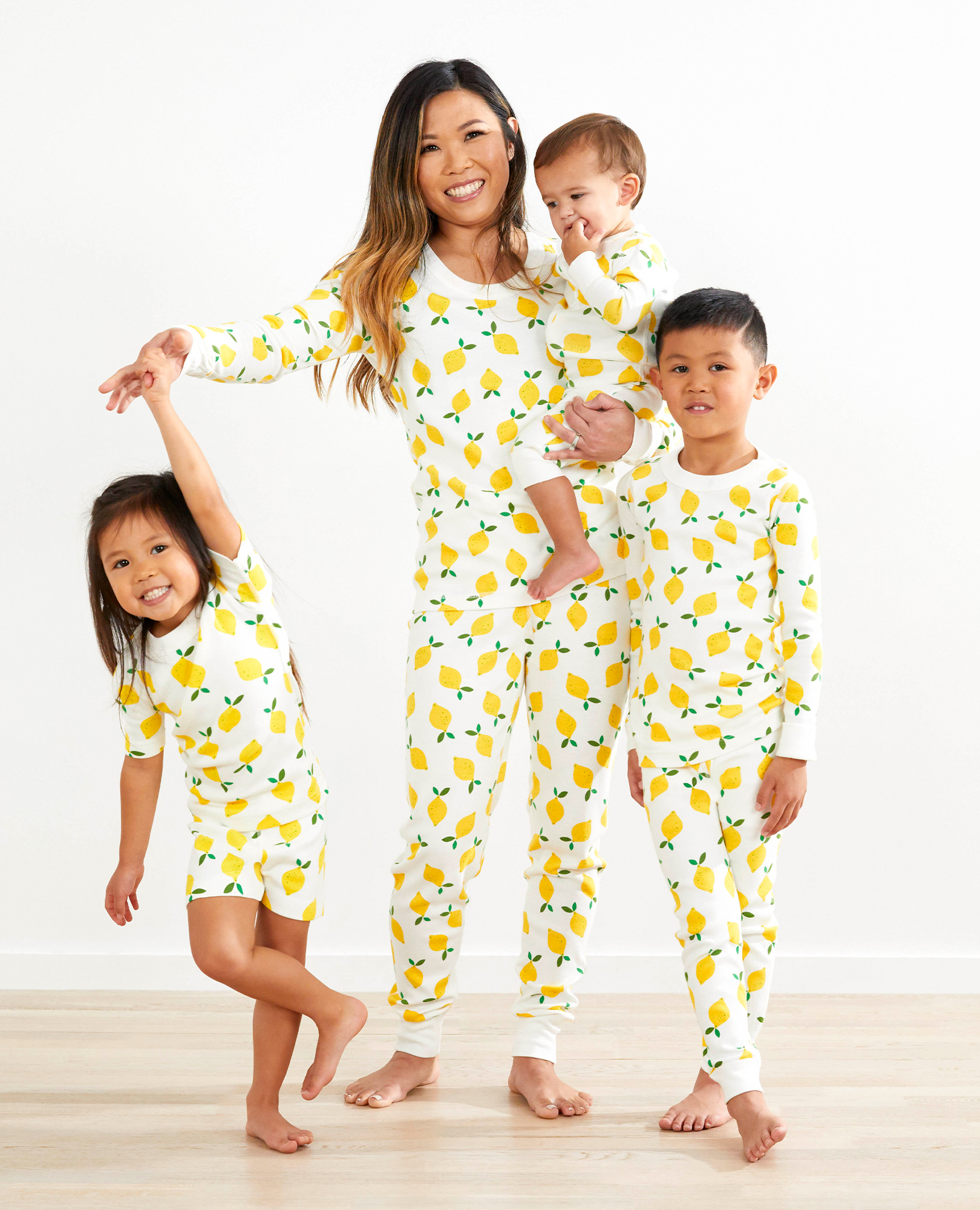 lemons family match outfit