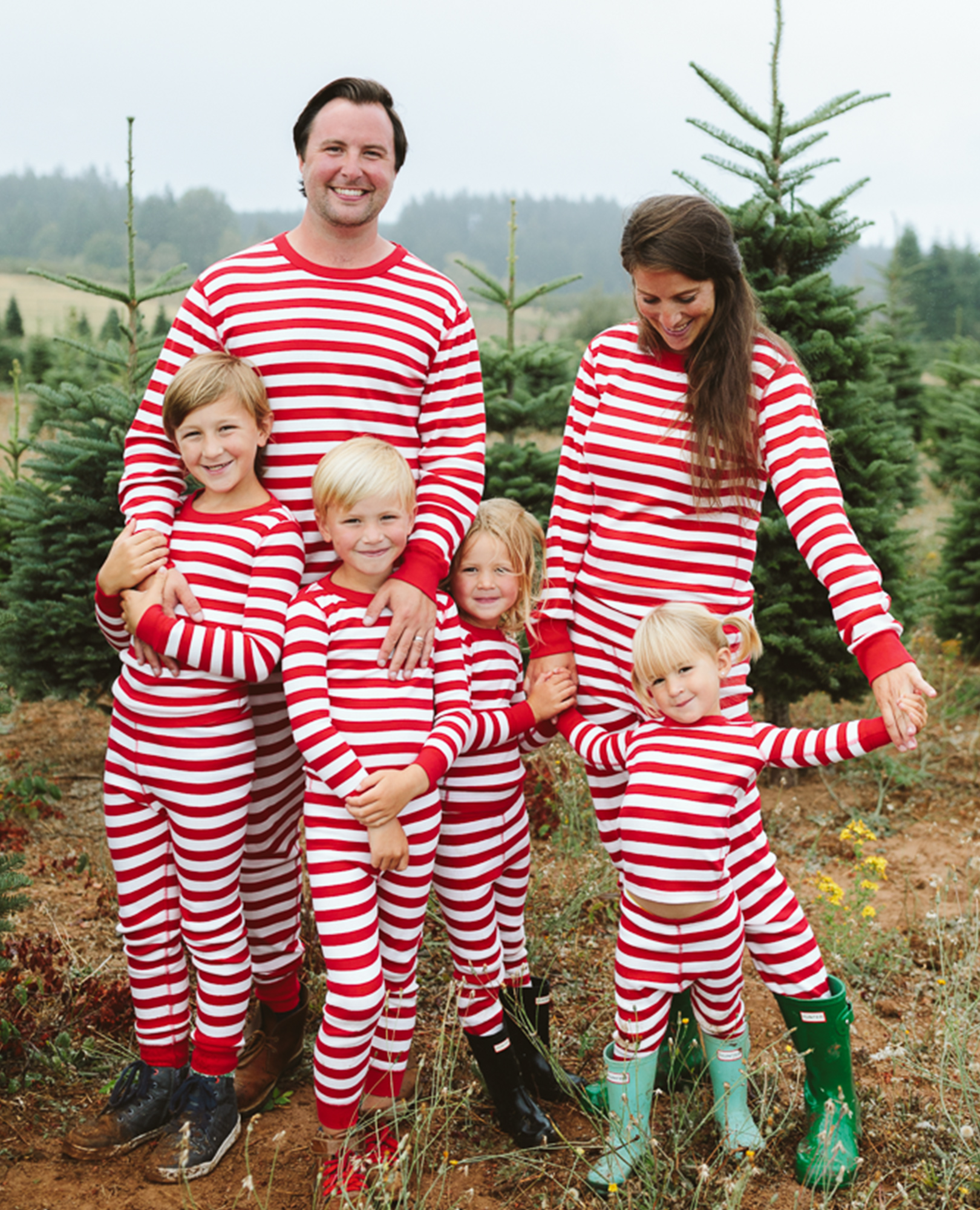 red stripes family match outfit