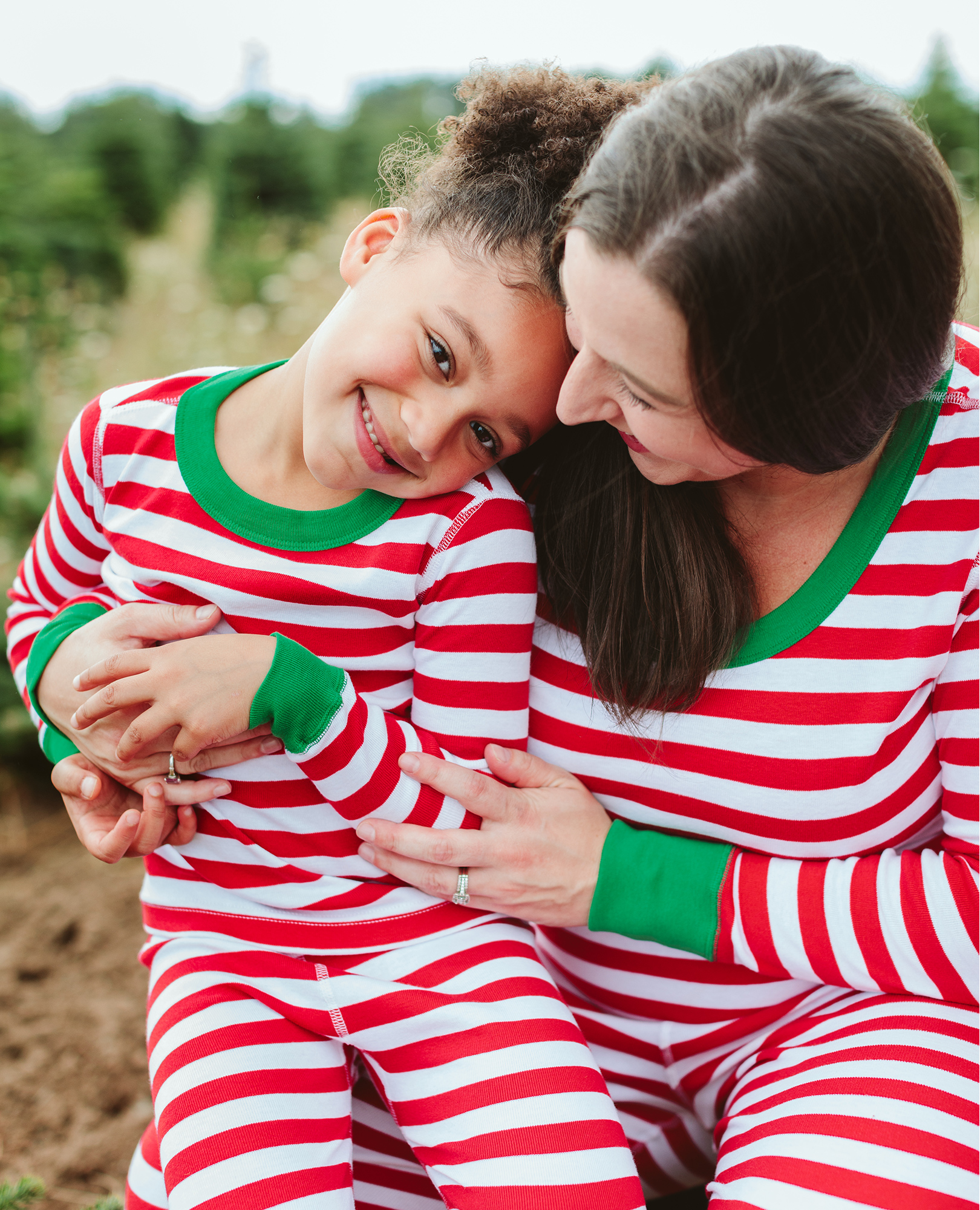holiday red stripes family match outfit