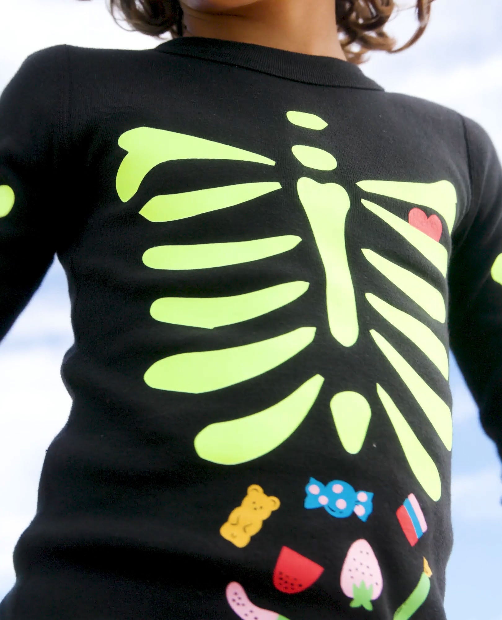 Video of child wearing Halloween Glow-in-the-Dark HannaJams™ Pajama Set